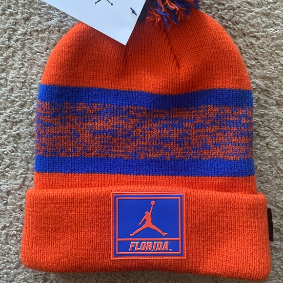 Florida Gators UF Nike Jordan On Field Sideline Pom Beanie Hat Orange Blue NEW - Picture 2 of 5